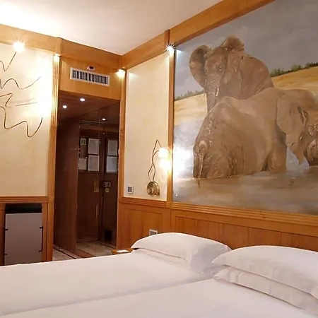 Star Hotel