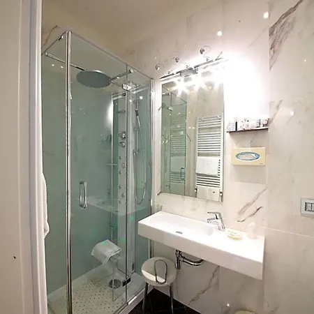 Hotel Star 3*
