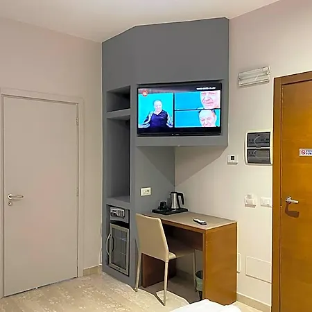 Oasi Village 3*