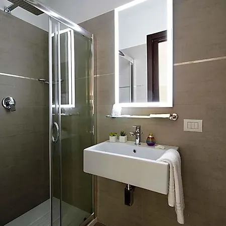Oasi Village 3*