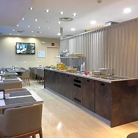 Hotel Oasi Village Milan