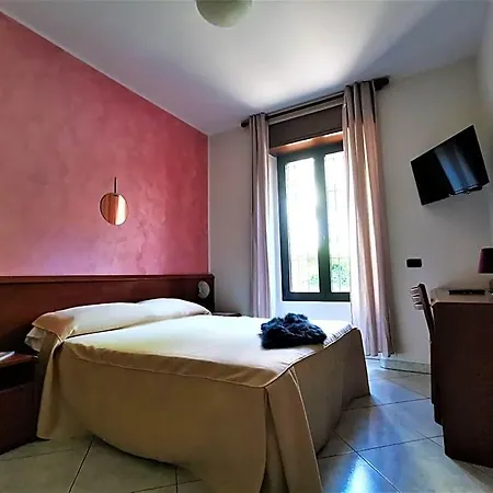 Venini فندق 3*
