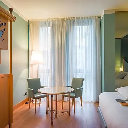 Hotel Spadari Al Duomo 4*