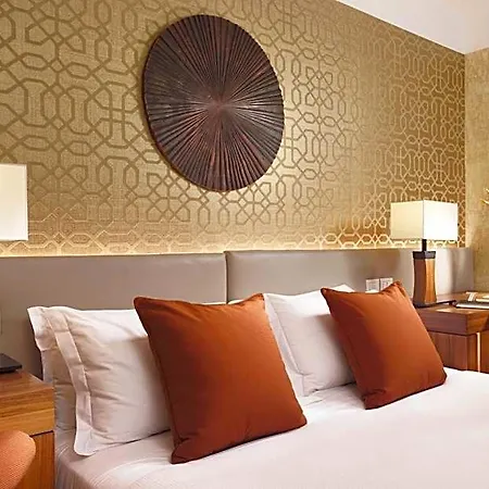 Milan Suite Hotel Hotel 4*