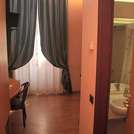 Hotel Albert Hotel