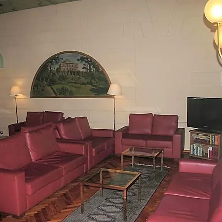 Albert Hotel