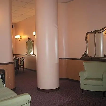 Albert Hotel Hotel 3*
