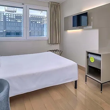 Cenisio Garibaldi Hotel Milan