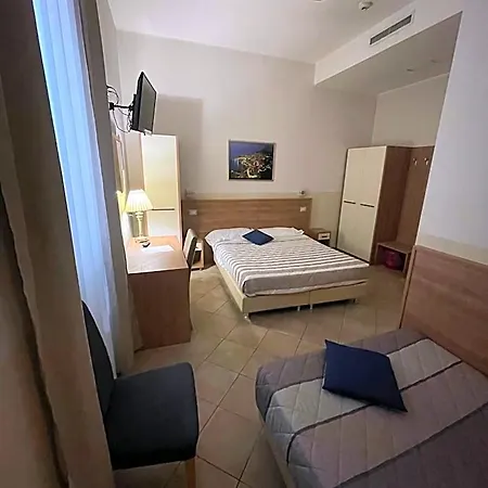 Montecarlo Hotel