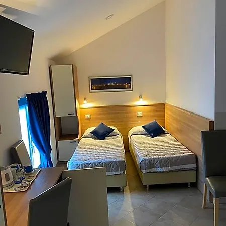 Hotel Montecarlo