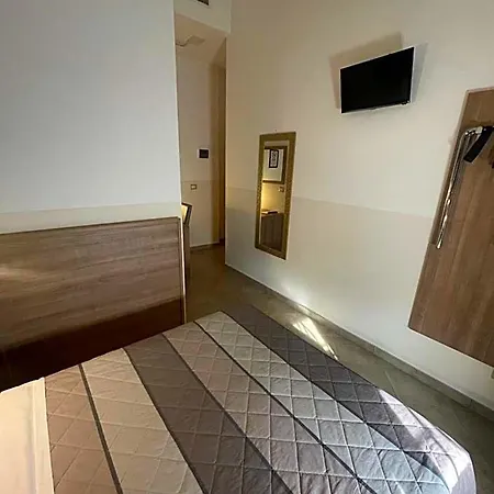 Hotel Montecarlo Milan