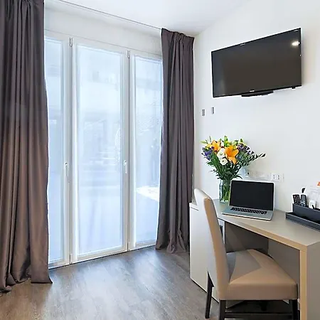 Apartmanhotel & Urban Padel Milánó