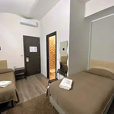 Minas Pensión 3*