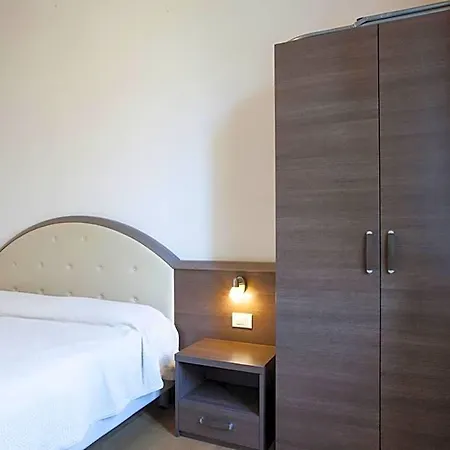 Amalfi Hotel 2*