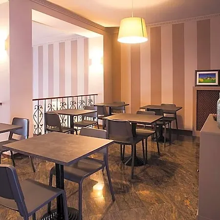 Di Porta Romana 3* Milão
