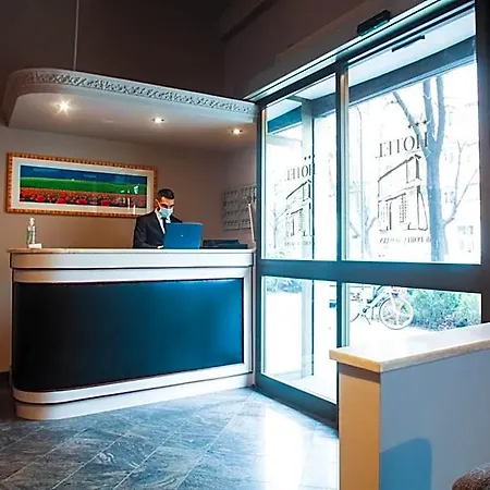 Hotel Di Porta Romana 3*