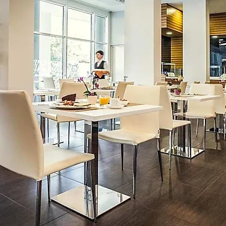 Hotel Degli Arcimboldi 4*