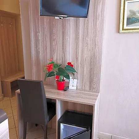 Hotel Brianza 3*