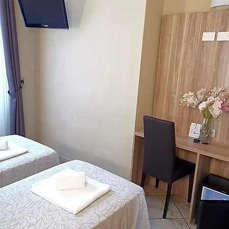 Brianza Hotel 3*