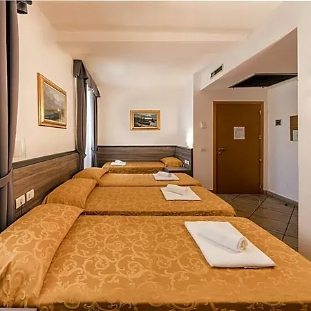 Hotel Brianza 3*