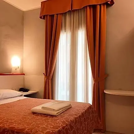 Brianza Hotel 3*