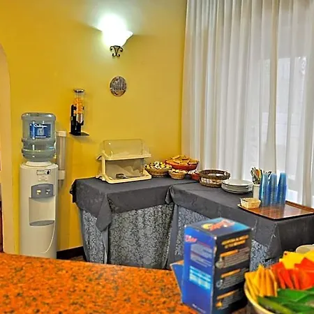 Отель Vecchia 3*