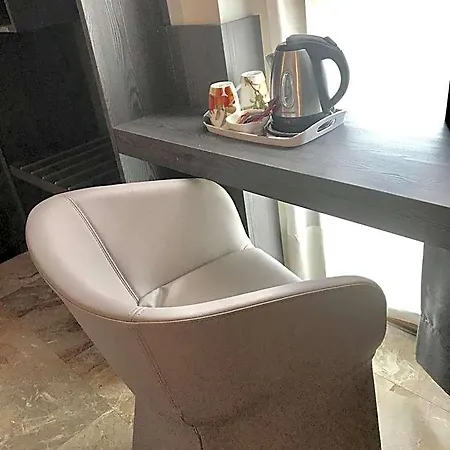 Canova 3*