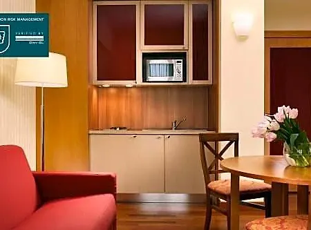 Hotel apartamentowy Unaway & Quark Due