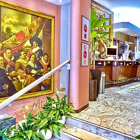 Hotel Mec 3*