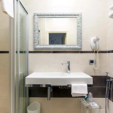 Hotel Piacenza Milan