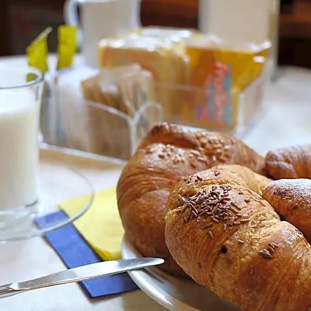 Piacenza 3* Milan