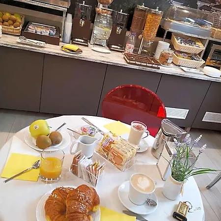 Piacenza Hotell