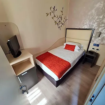 Piacenza Hotel 3*