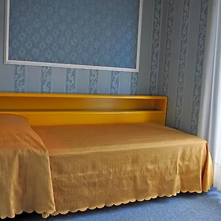 Garda 3* Milaan
