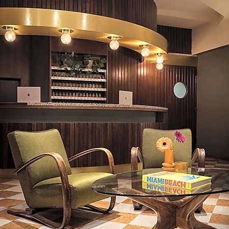 Ascot Hotel 4*