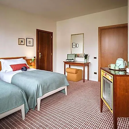 Hotel Ascot 4*