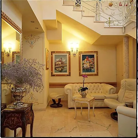 Hotel Boutique Dieci 4*