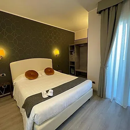Florence Hotel 3*