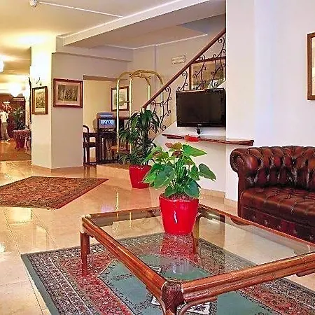 Garibaldi Palace Hotel 3*