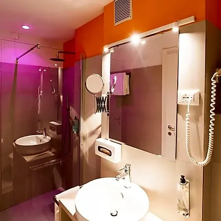 Viva Hotel 3*