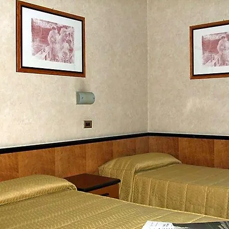Apart-hotel Lepontina 4*