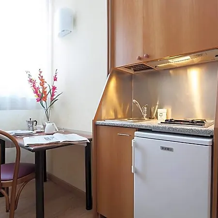 Apart-hotel Lepontina 4*