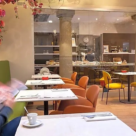 Genius Downtown Hotel 3*