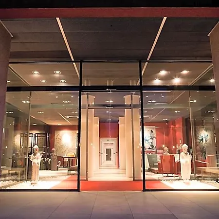 Zambala Luxury Apartahotel