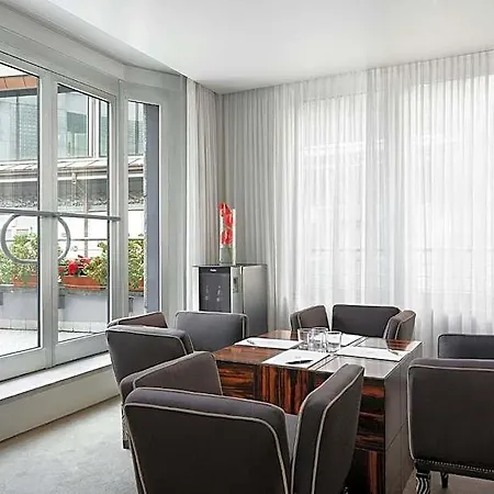 Hotel Sina The Gray