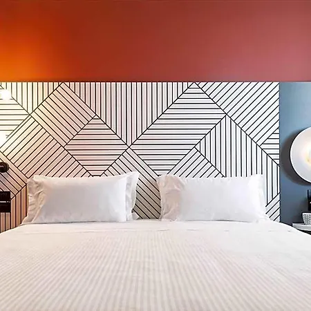 Отель Atahotel Quark 4*