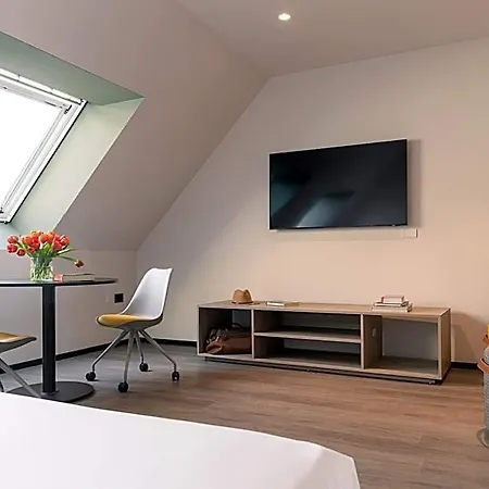Atahotel Quark Отель Милан