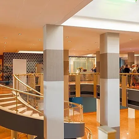 Atahotel Quark Отель