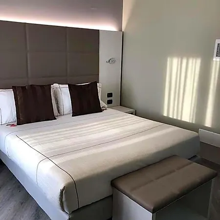 Acca Palace - Aa 4* Milán