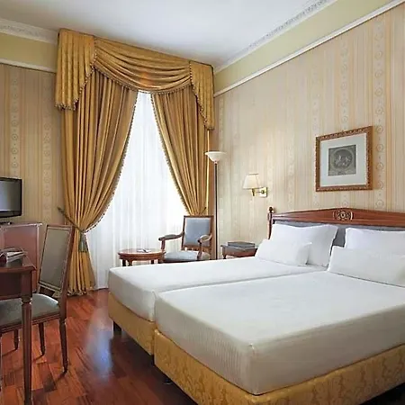 Sina De La Hotel